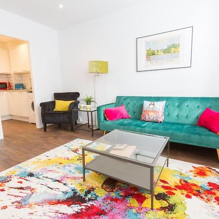 Chester Stays - Lovely Apartment In The Heart Of Chester With Free Parking Extérieur photo