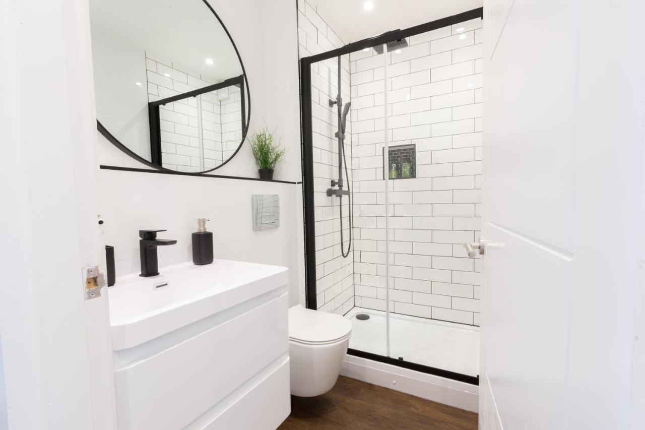Chester Stays - Lovely Apartment In The Heart Of Chester With Free Parking Extérieur photo