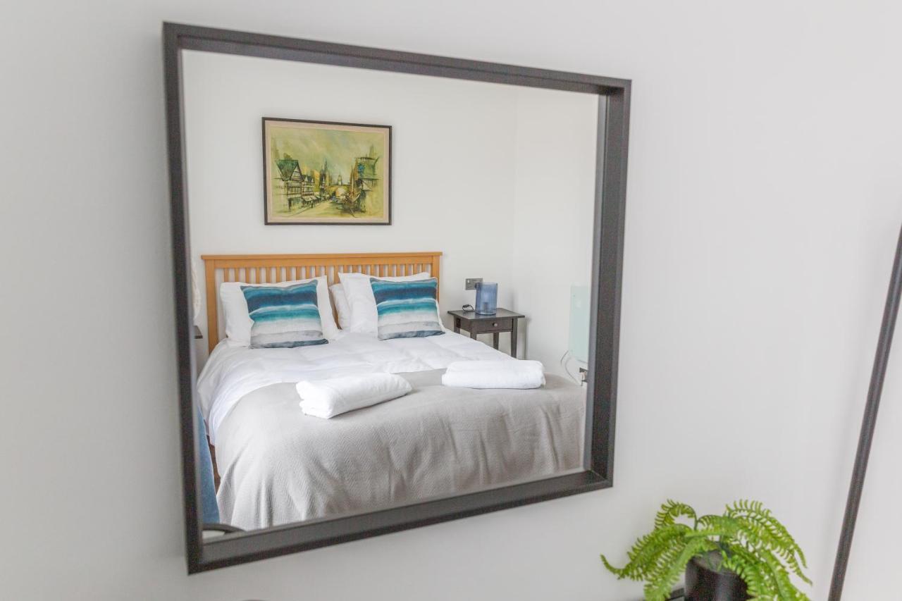 Chester Stays - Lovely Apartment In The Heart Of Chester With Free Parking Extérieur photo